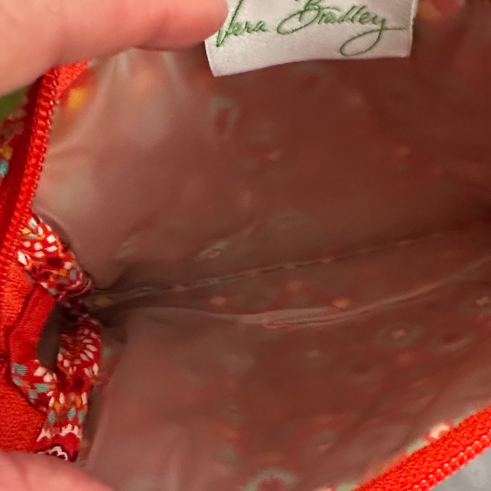 NWT never used - Vera Bradley Paprika pattern small  Cosmetic Bag - Picture 4 of 5